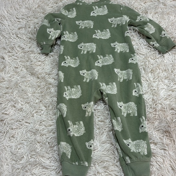 Child Of mine By Carter’s~ 18 Month Sleeper
Very warm green and cream with bears - Picture 5 of 5